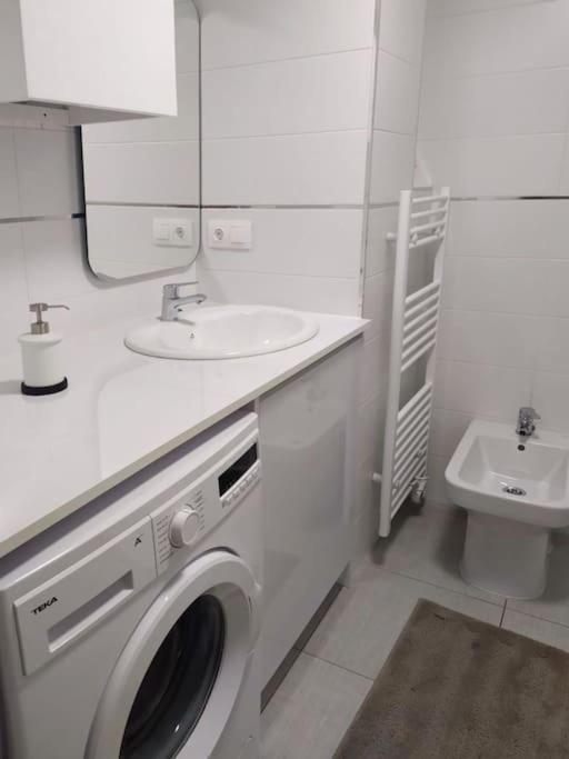 0143 Apartamento Nuevo Y Centrico ヴィーゴ エクステリア 写真